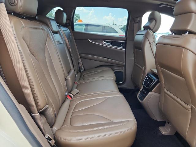Photo 11 from auction – 2016 LINCOLN MKX RESERV with VIN 2LMPJ6LR9GBL51541
