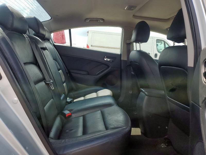 Photo 10 from auction – 2016 KIA FORTE EX with VIN KNAFZ4A89G5551629