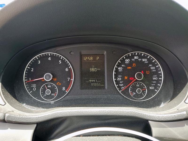 Photo 9 from auction – 2014 VOLKSWAGEN PASSAT S with VIN 1VWAS7A38EC052107