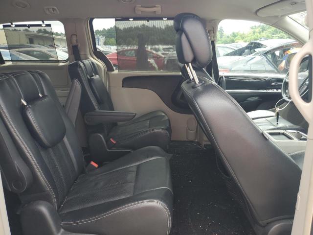 Photo 11 from auction – 2013 CHRYSLER TOWN & COU with VIN 2C4RC1CG6DR645535