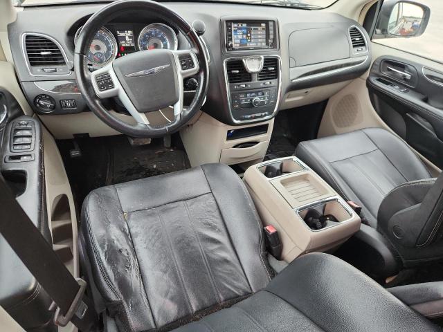 Photo 8 from auction – 2014 CHRYSLER TOWN & COU with VIN 2C4RC1BG7ER138436