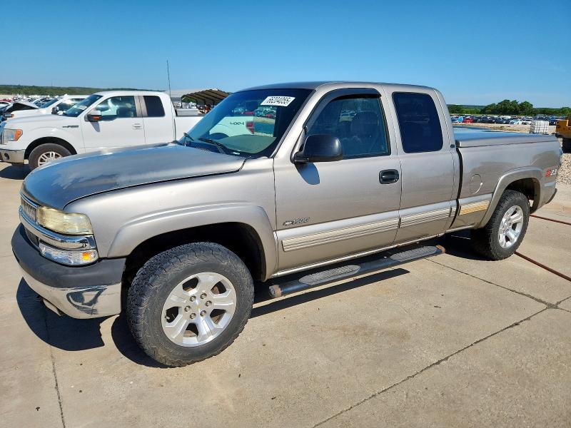 CHEVROLET SILVERADO 2000 with VIN 1GCEK19T2YZ300309 - Photo from auction