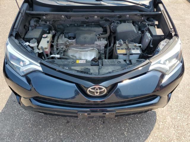 Photo 12 from auction – 2017 TOYOTA RAV4 SE with VIN JTMJFREV2HD200958