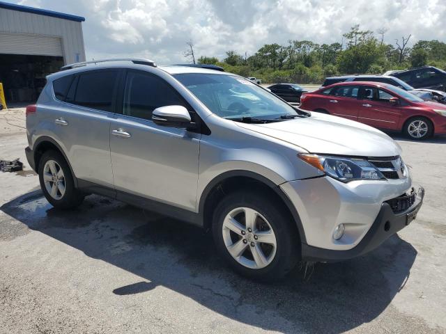 Photo 4 from auction – 2014 TOYOTA RAV4 XLE with VIN 2T3RFREV8EW142744