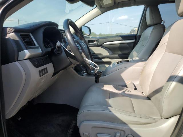 Photo 7 from auction – 2017 TOYOTA HIGHLANDER with VIN 5TDJGRFH2HS034337