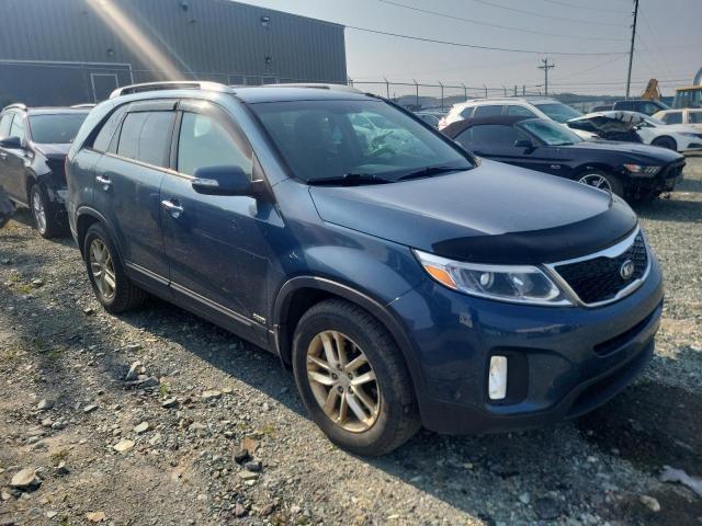 Photo 4 from auction – 2015 KIA SORENTO LX with VIN 5XYKTCA62FG578169