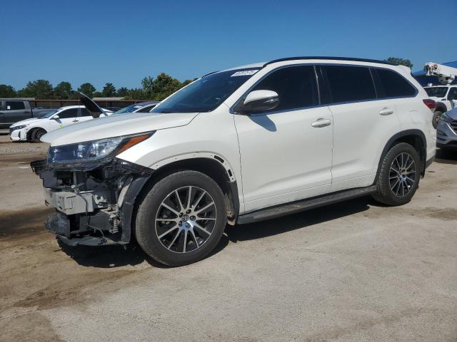 TOYOTA HIGHLANDER 2017 with VIN 5TDKZRFH0HS517503 - Photo from auction
