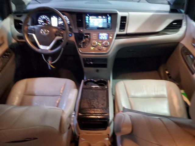 Photo 8 from auction – 2017 TOYOTA SIENNA XLE with VIN 5TDYZ3DC4HS890431