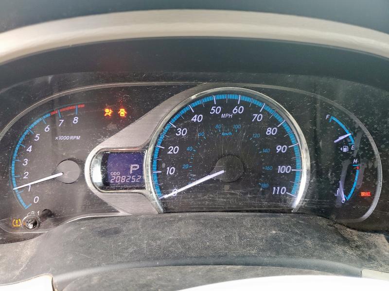 Photo 9 from auction – 2011 TOYOTA SIENNA XLE with VIN 5TDYK3DC9BS147193