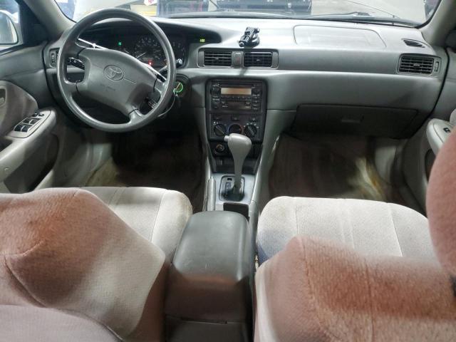 Photo 8 from auction – 2000 TOYOTA CAMRY LE with VIN 4T1BF22K6YU113937