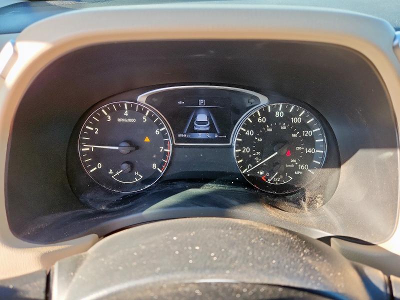 Photo 9 from auction – 2017 NISSAN PATHFINDER with VIN 5N1DR2MN5HC601130