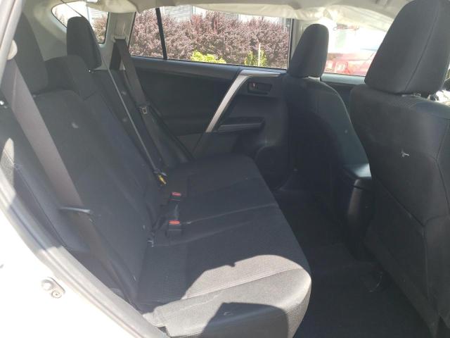 Photo 11 from auction – 2018 TOYOTA RAV4 LE with VIN JTMZFREV8JD130150