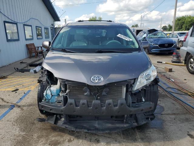 Photo 5 from auction – 2013 TOYOTA SIENNA XLE with VIN 5TDYK3DC2DS363647