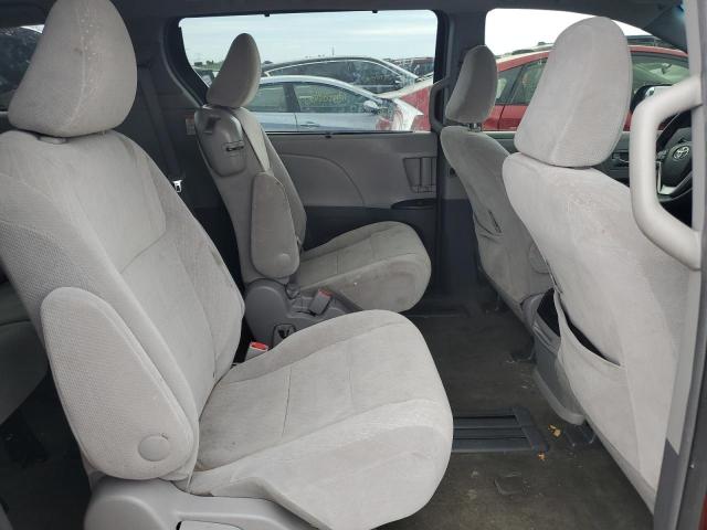Photo 11 from auction – 2017 TOYOTA SIENNA LE with VIN 5TDKZ3DC9HS825712