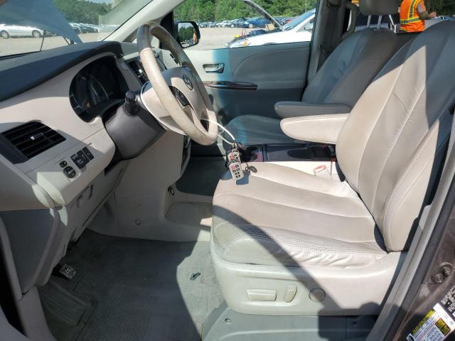 Photo 7 from auction – 2011 TOYOTA SIENNA XLE with VIN 5TDDK3DC9BS015078