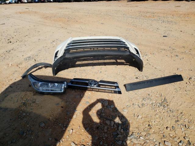 Photo 13 from auction – 2019 TOYOTA HIGHLANDER with VIN 5TDKZRFH5KS324674