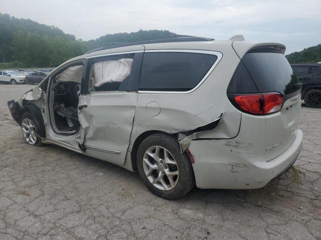 Photo 2 from auction – 2017 CHRYSLER PACIFICA T with VIN 2C4RC1BG8HR608963