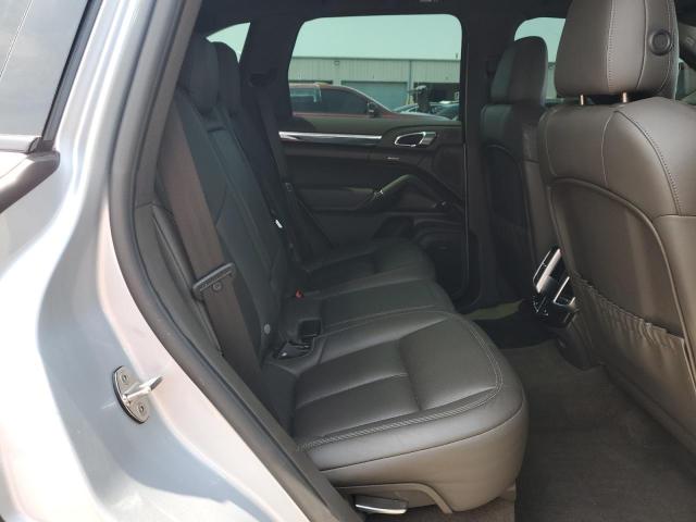 Photo 11 from auction – 2017 PORSCHE CAYENNE with VIN WP1AA2A25HKA83517