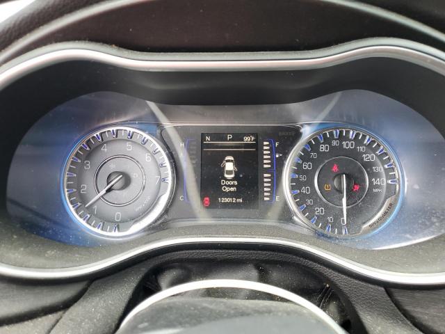 Photo 9 from auction – 2015 CHRYSLER 200 LIMITE with VIN 1C3CCCAB1FN686197