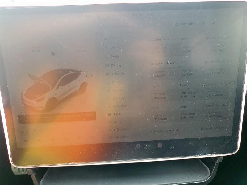 Photo 9 from auction – 2022 TESLA MODEL Y with VIN 7SAYGDEF7NF469309
