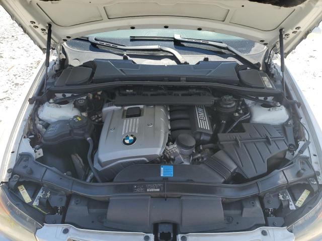 Photo 11 from auction – 2006 BMW 330 I with VIN WBAVB33576PS11296