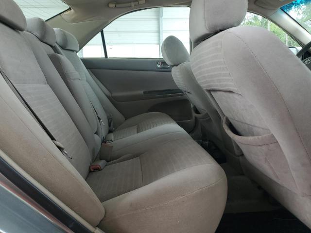 Photo 10 from auction – 2005 TOYOTA CAMRY LE with VIN 4T1BE32KX5U975174