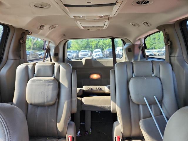 Photo 10 from auction – 2012 CHRYSLER TOWN & COU with VIN 2C4RC1CG0CR376849