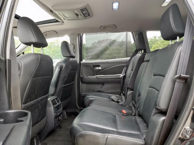 Photo 11 from auction – 2016 HONDA PILOT TOUR with VIN 5FNYF5H96GB011386