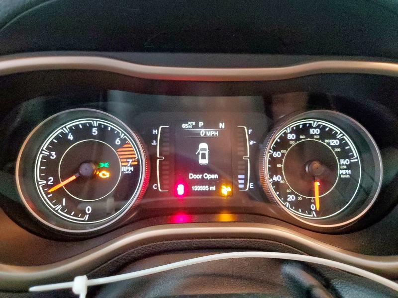 Photo 9 from auction – 2017 JEEP CHEROKEE L with VIN 1C4PJLCB0HW662969