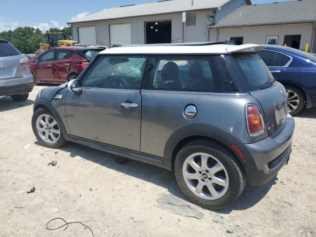 Photo 2 from auction – 2010 MINI COOPER S with VIN WMWMF7C50ATZ71965