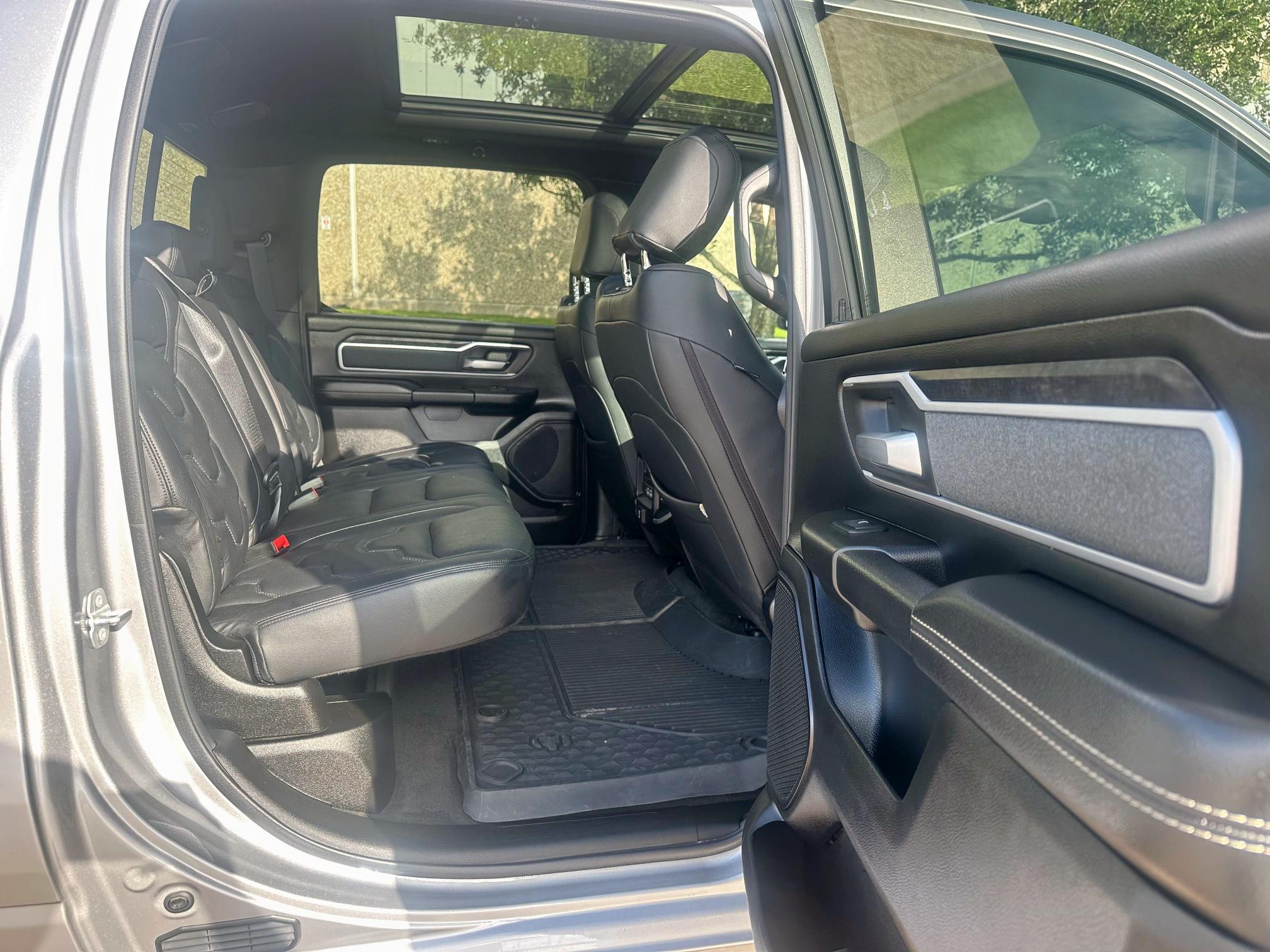 Photo 6 from auction – 2022 RAM 1500 BIG H with VIN 1C6SRFFT0NN135872