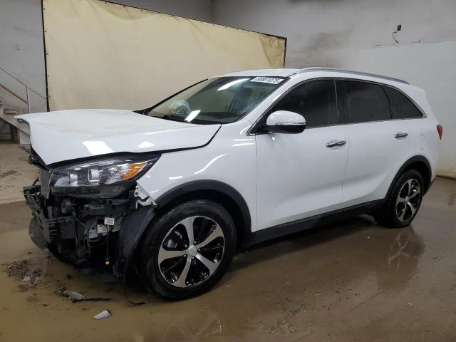 KIA SORENTO EX 2016 with VIN 5XYPH4A57GG152144 - Photo from auction