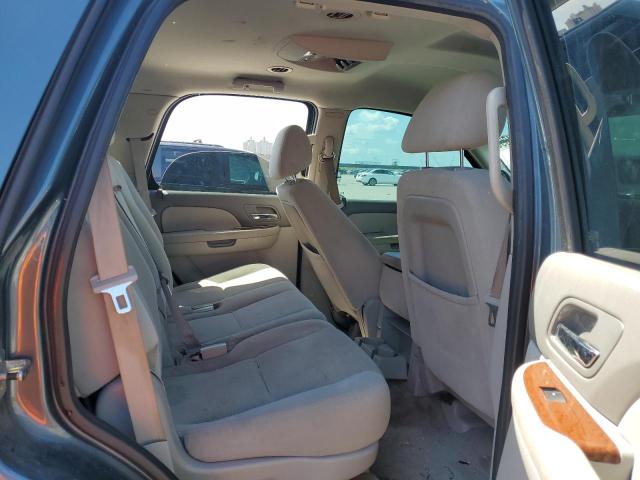 Photo 11 from auction – 2008 GMC YUKON with VIN 1GKFC13C88R231771