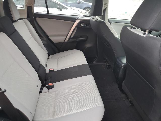 Photo 11 from auction – 2017 TOYOTA RAV4 XLE with VIN JTMWFREV0HJ705498