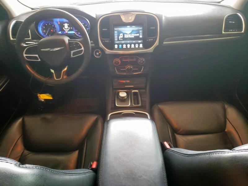 Photo 8 from auction – 2019 CHRYSLER 300 TOURIN with VIN 2C3CCAAGXKH693779