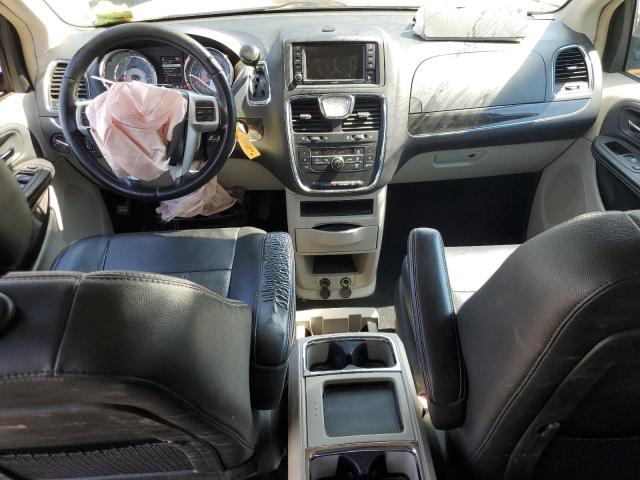 Photo 8 from auction – 2016 CHRYSLER TOWN & COU with VIN 2C4RC1BG4GR247973