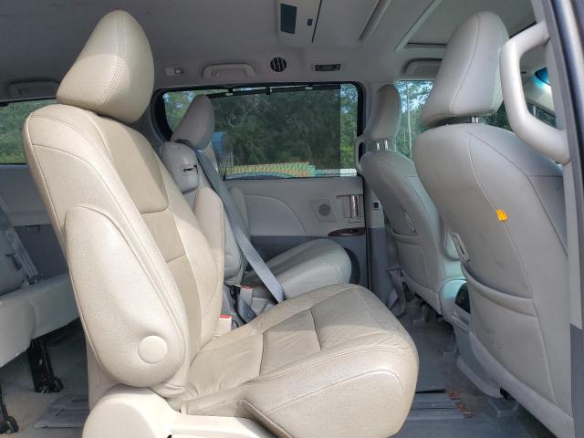 Photo 11 from auction – 2014 TOYOTA SIENNA XLE with VIN 5TDYK3DC8ES439891