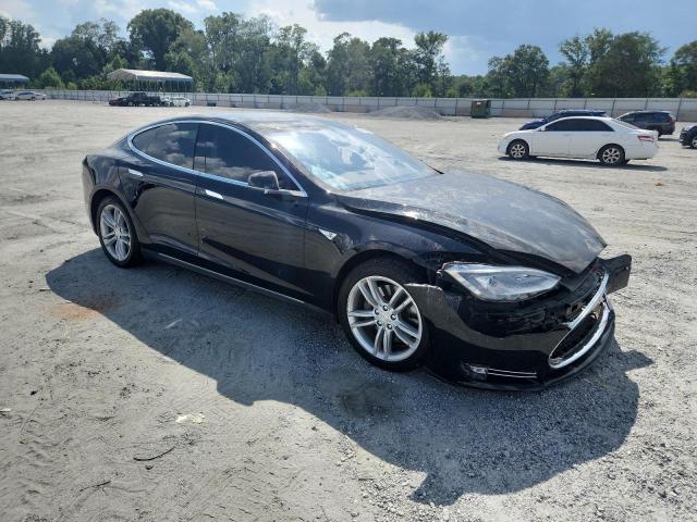 Photo 4 from auction – 2015 TESLA MODEL S 60 with VIN 5YJSA1S1XFF080337