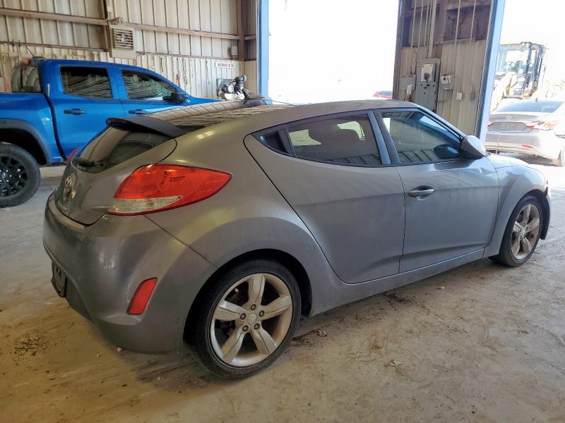 Photo 3 from auction – 2014 HYUNDAI VELOSTER with VIN KMHTC6ADXEU197991