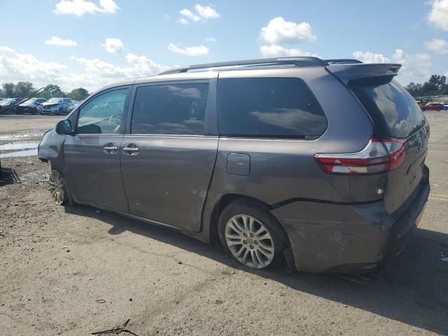 Photo 2 from auction – 2017 TOYOTA SIENNA XLE with VIN 5TDYZ3DC3HS890839