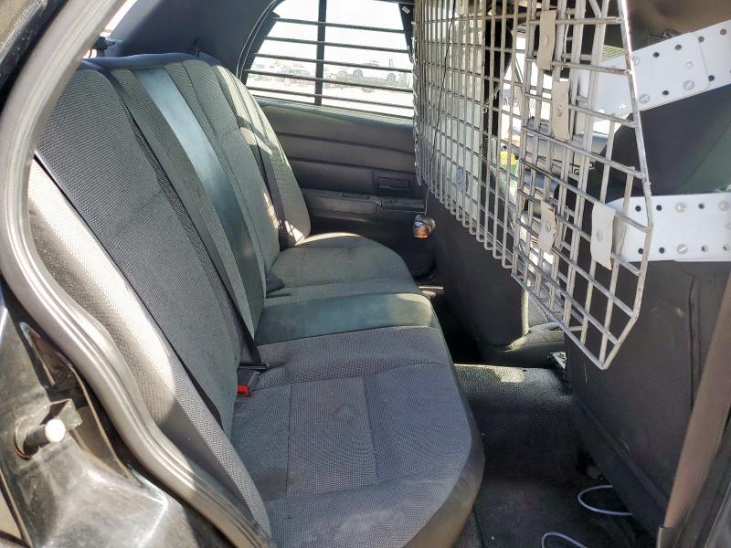 Photo 10 from auction – 2008 FORD CROWN VICT with VIN 2FAHP71V78X164494