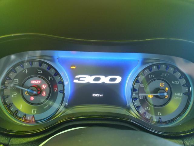 Photo 9 from auction – 2023 CHRYSLER 300 S with VIN 2C3CCABG2PH637177