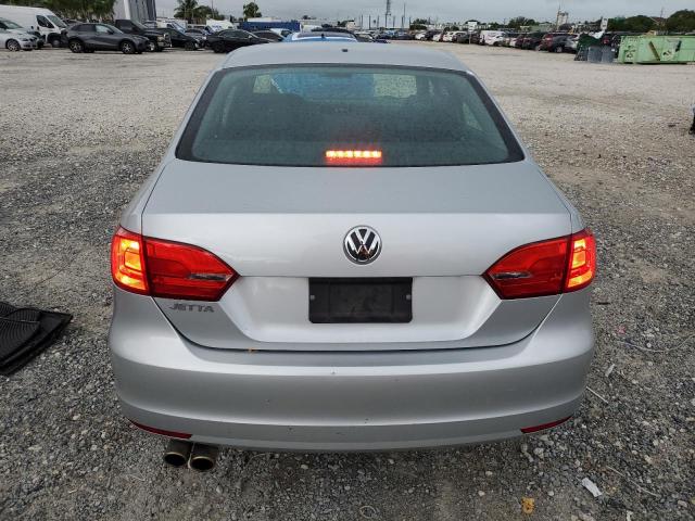 Photo 6 from auction – 2011 VOLKSWAGEN JETTA BASE with VIN 3VW2K7AJ5BM090066