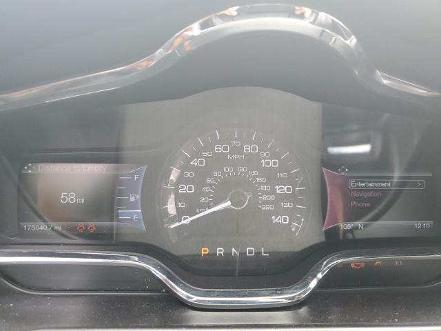 Photo 9 from auction – 2017 LINCOLN MKT with VIN 2LMHJ5NK9HBL00749