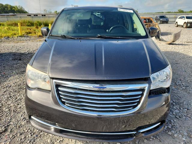 Photo 5 from auction – 2016 CHRYSLER TOWN & COU with VIN 2C4RC1BG5GR118611