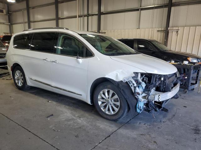 Фото 4 с аукциона – 2019 CHRYSLER PACIFICA T с VIN 2C4RC1BG9KR527509