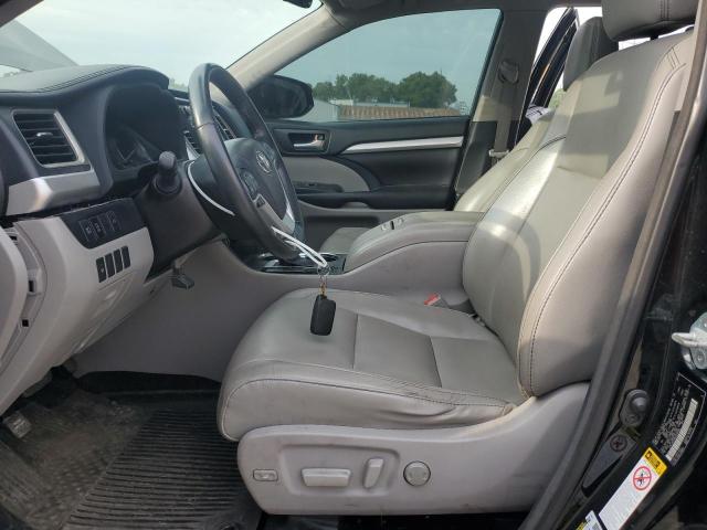 Photo 7 from auction – 2018 TOYOTA HIGHLANDER with VIN 5TDJZRFH9JS556088