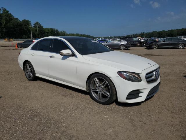 Photo 4 from auction – 2017 MERCEDES-BENZ E 300 with VIN WDDZF4JB7HA041315
