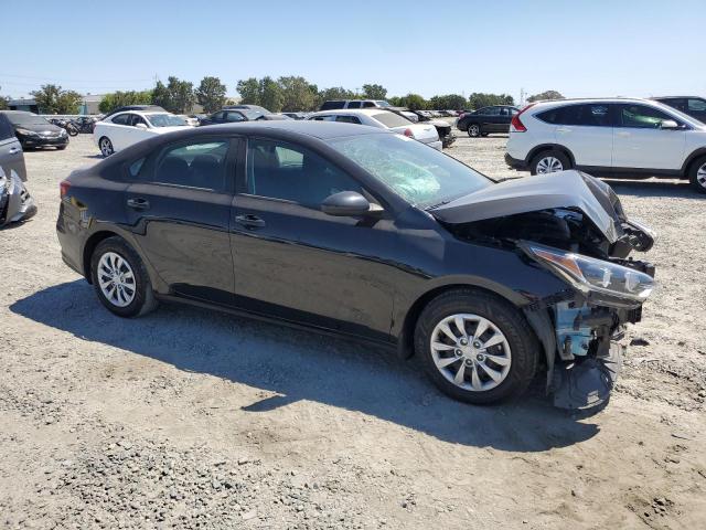 Photo 4 from auction – 2021 KIA FORTE FE with VIN 3KPF24AD2ME404637