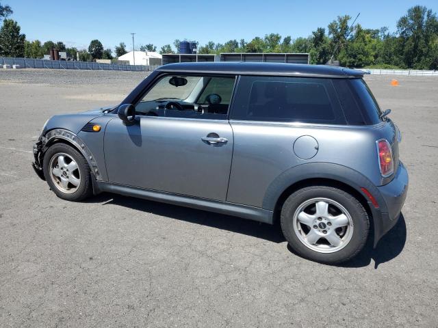 Photo 2 from auction – 2010 MINI COOPER with VIN WMWMF3C55ATZ21443
